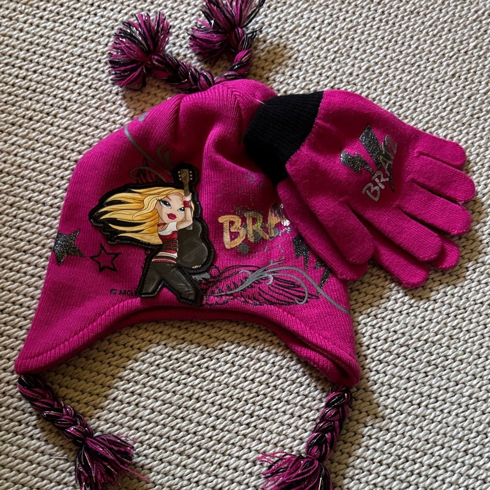 Hat & gloves Bratz girls new TM & MGA Entertainment, Inc acrylic